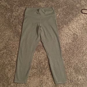 Fabletics capri style leggings